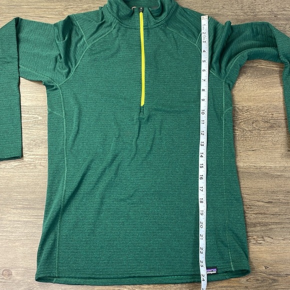 Patagonia Men’s Green Capilene Thermal Weight Zip-Neck Base Layer Size XS - Picture 7 of 8